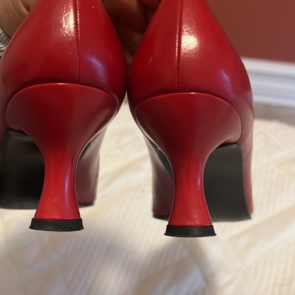 Red Stuart Weitzman women shoes - Picture 5 of 6